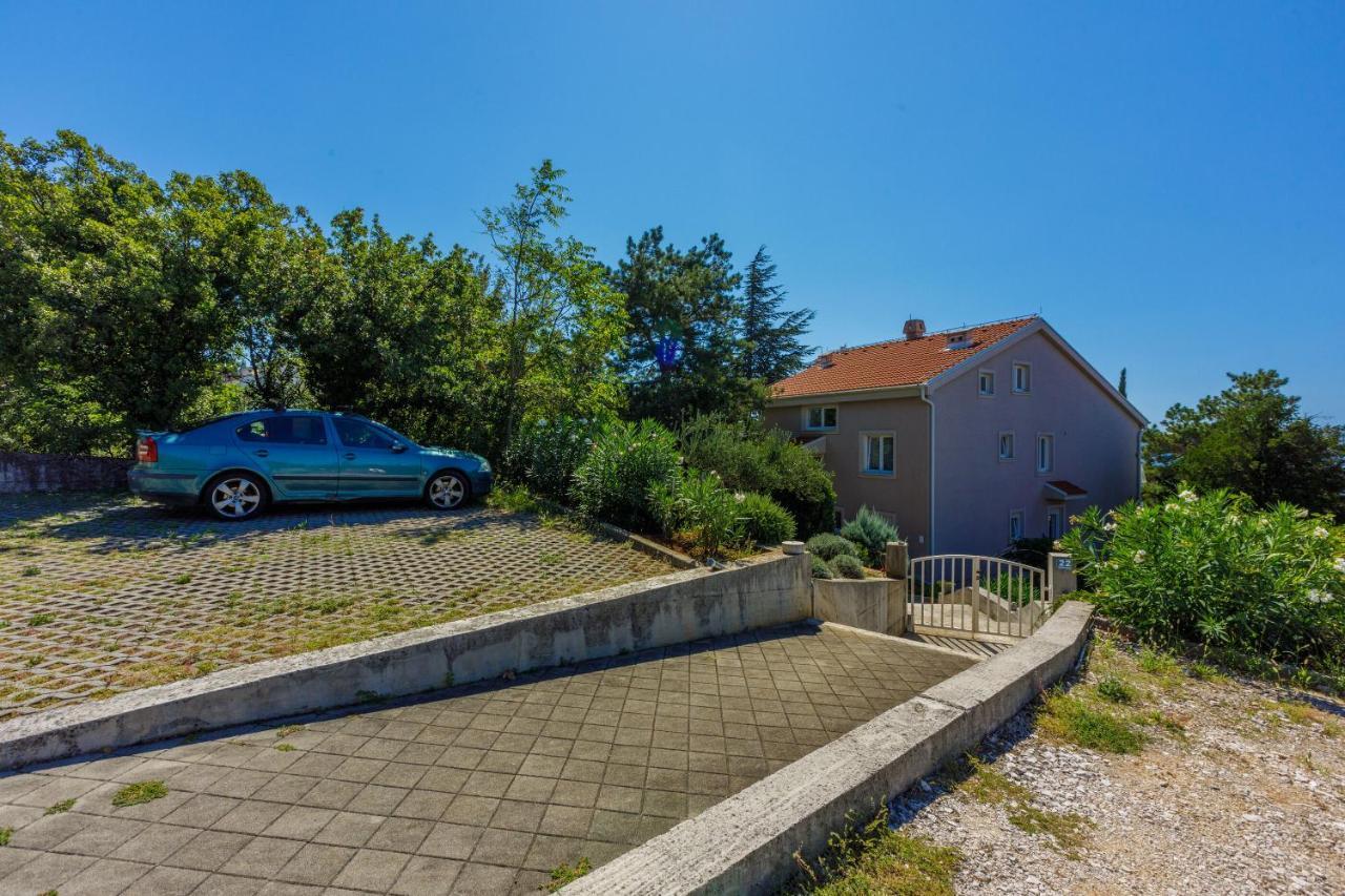 Apartments Robic Selce Exterior photo